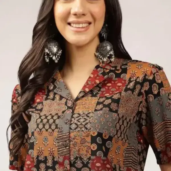 Pretty Latest Women Shirts